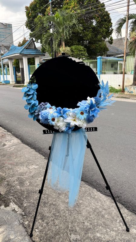 Bulat Hitam